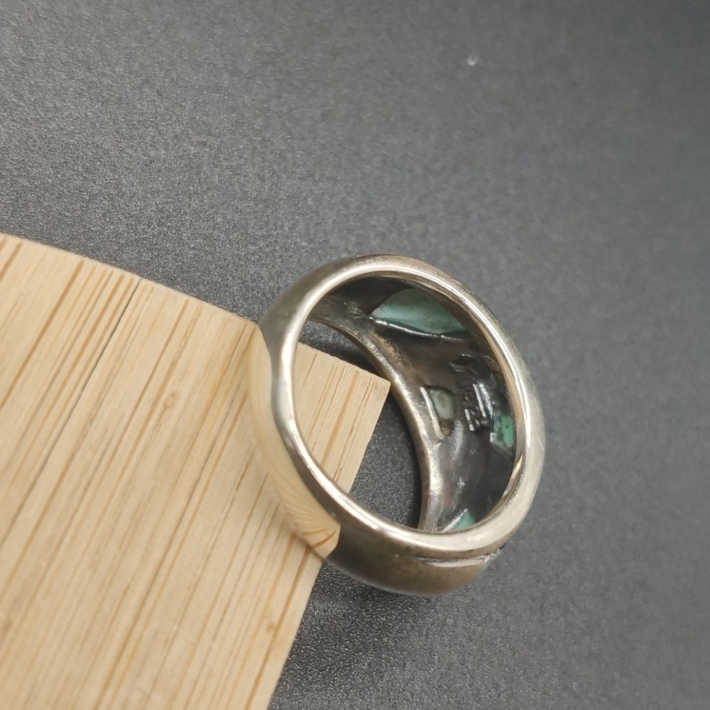 Turquoise Silver Ring - Picture 7 of 8